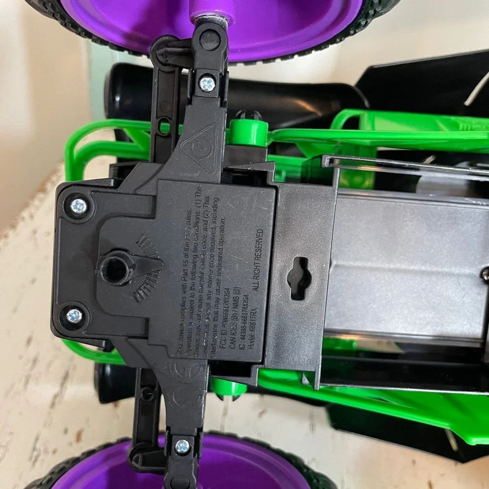 Monster Jam‎ Grave Digger RC Truck Smash & Bash Crash Car Truck Only 1:15